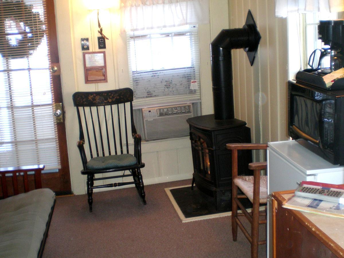 Old Red Inn & Cottages 노스콘웨이 외부 사진