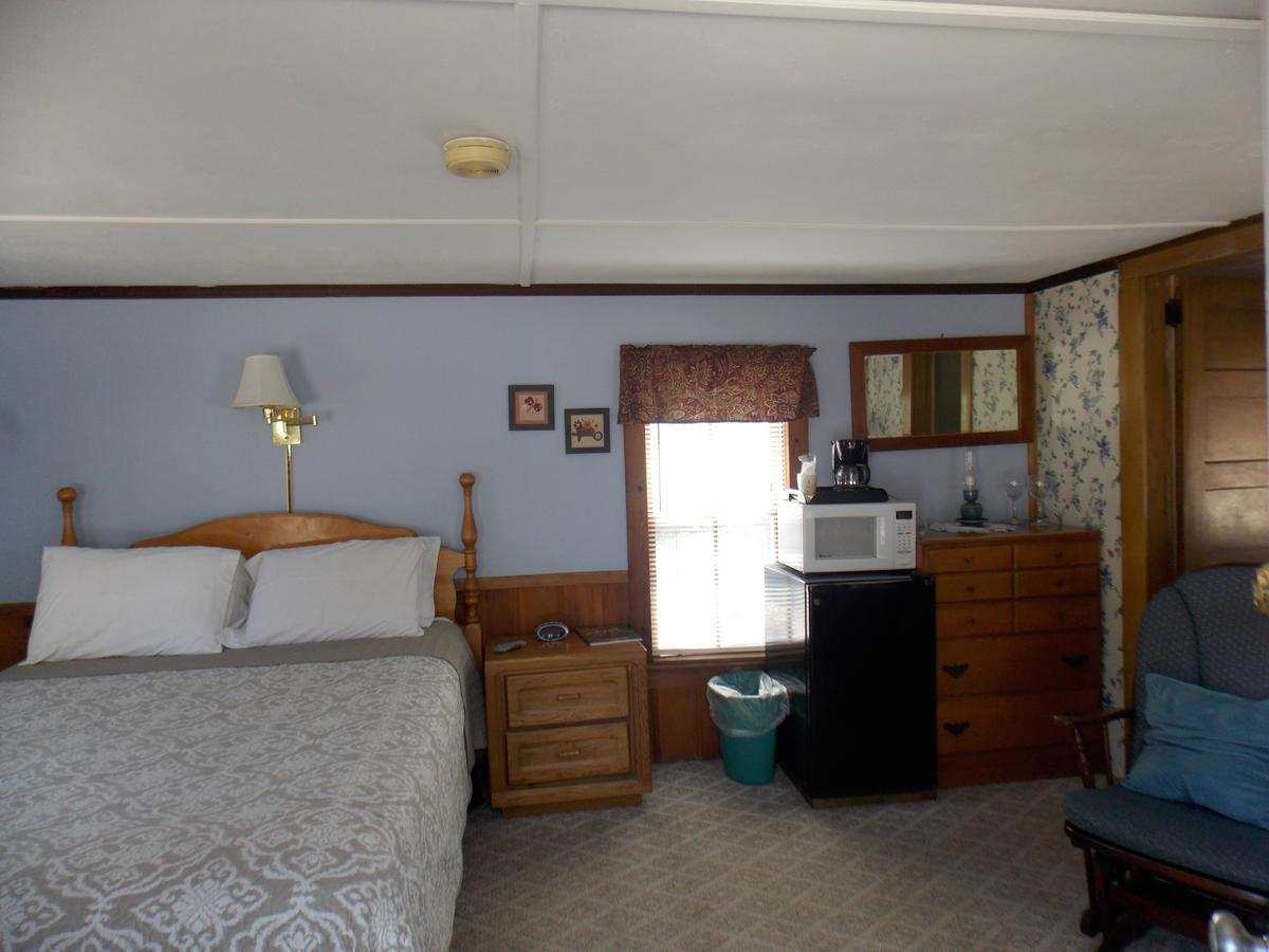 Old Red Inn & Cottages 노스콘웨이 외부 사진